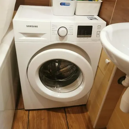 Terbatas 63 アパート