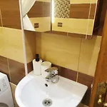 Terbatas 63 *